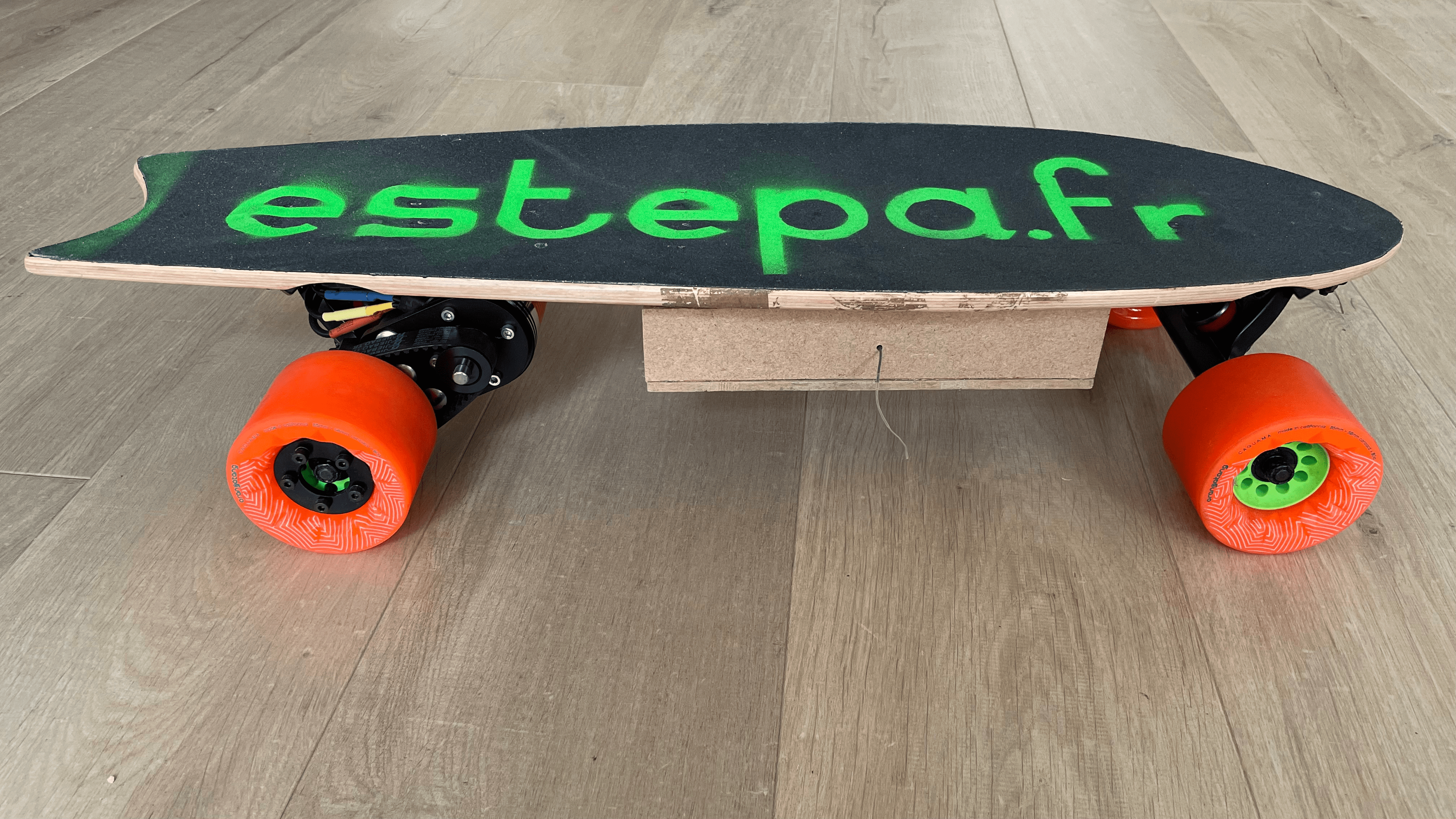 electric skateboard